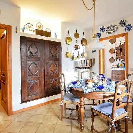 Stunning In With 4 Bedrooms And Wifi