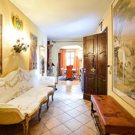 Casa de Férias Stunning In With 4 Bedrooms And Wifi