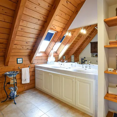 Holiday home Stunning In With 4 Bedrooms And Wifi